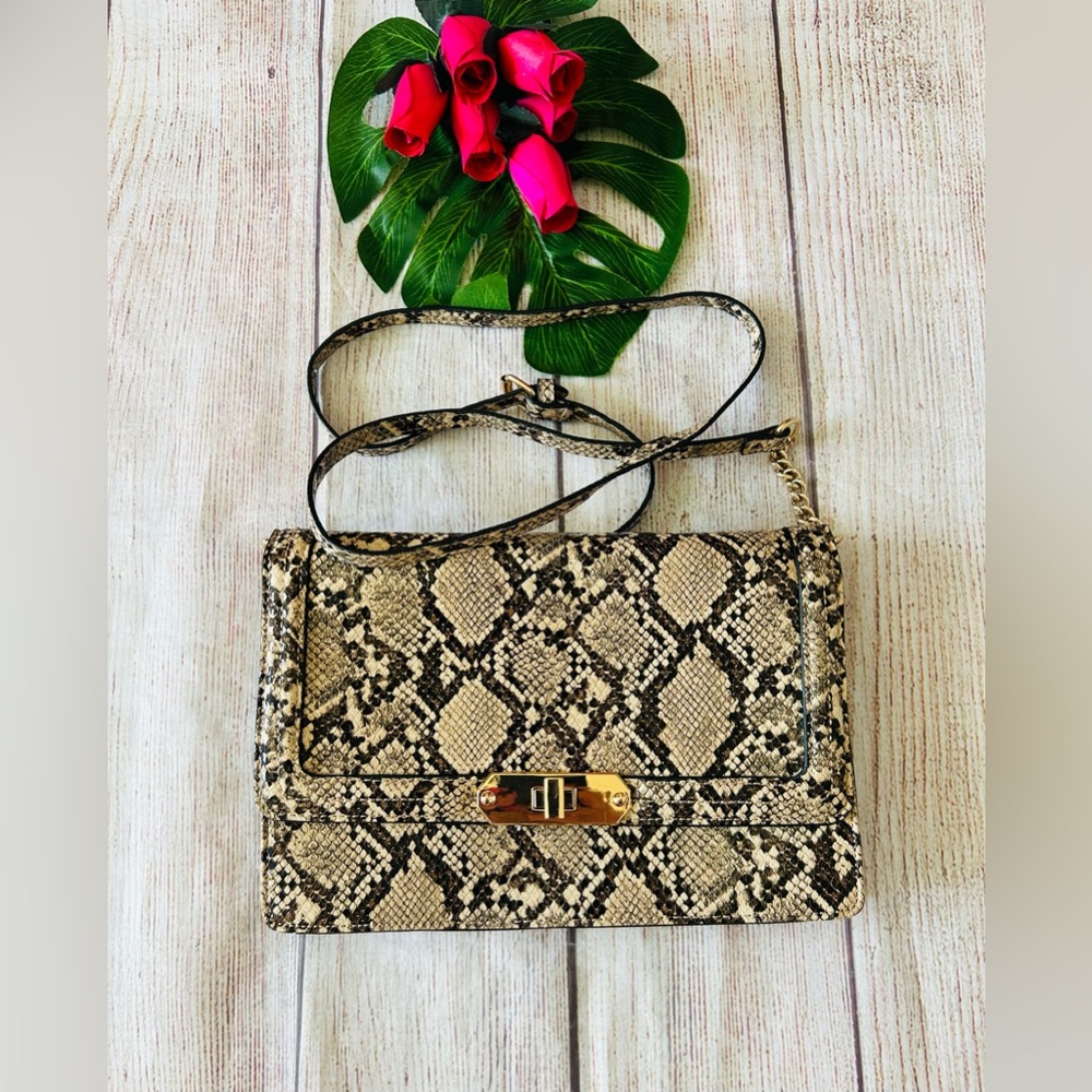 A New Day Women’s Beige Snake Animal Print Crossbody Bag NWOT